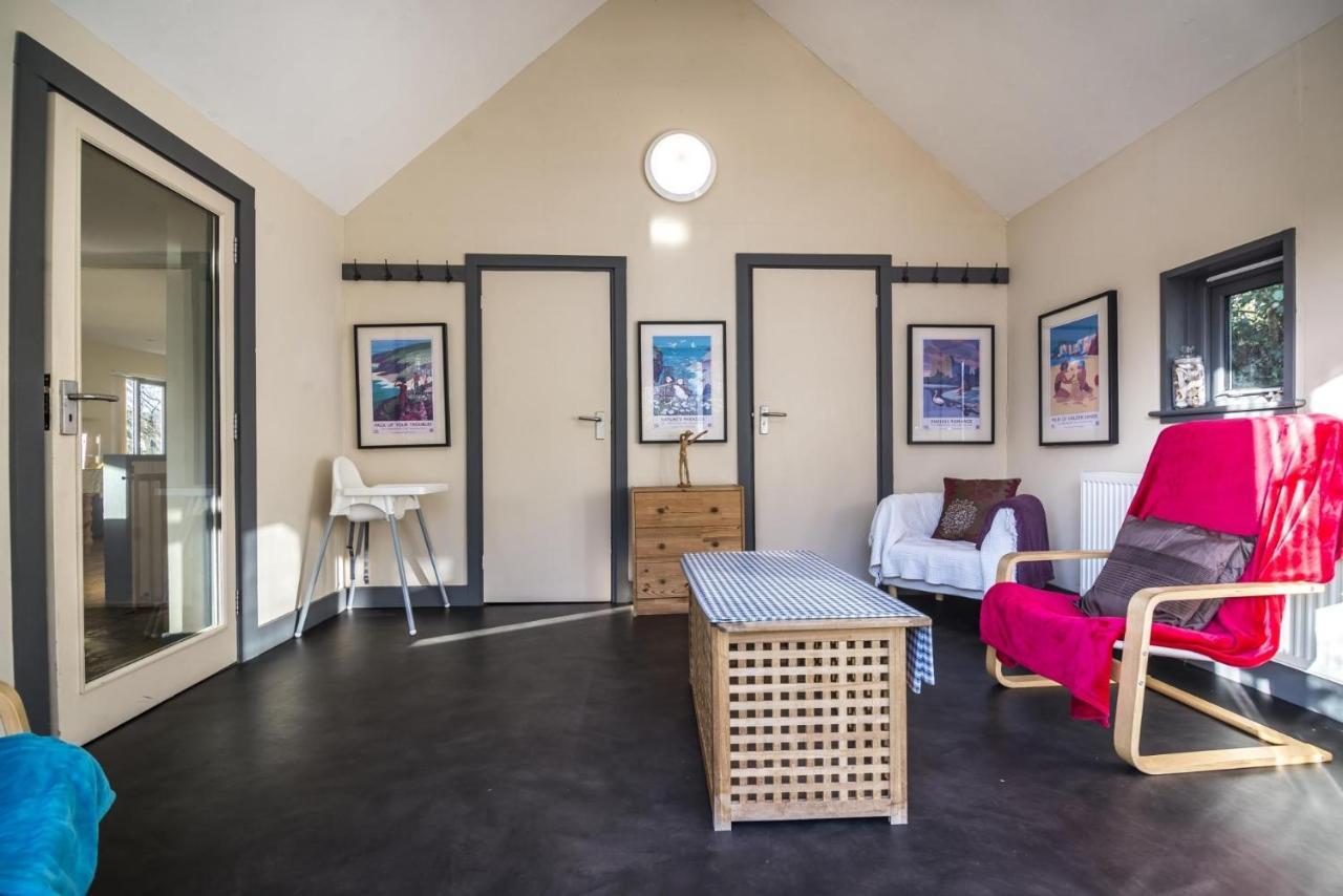 Rock - 3 Bedroom - Fishguard